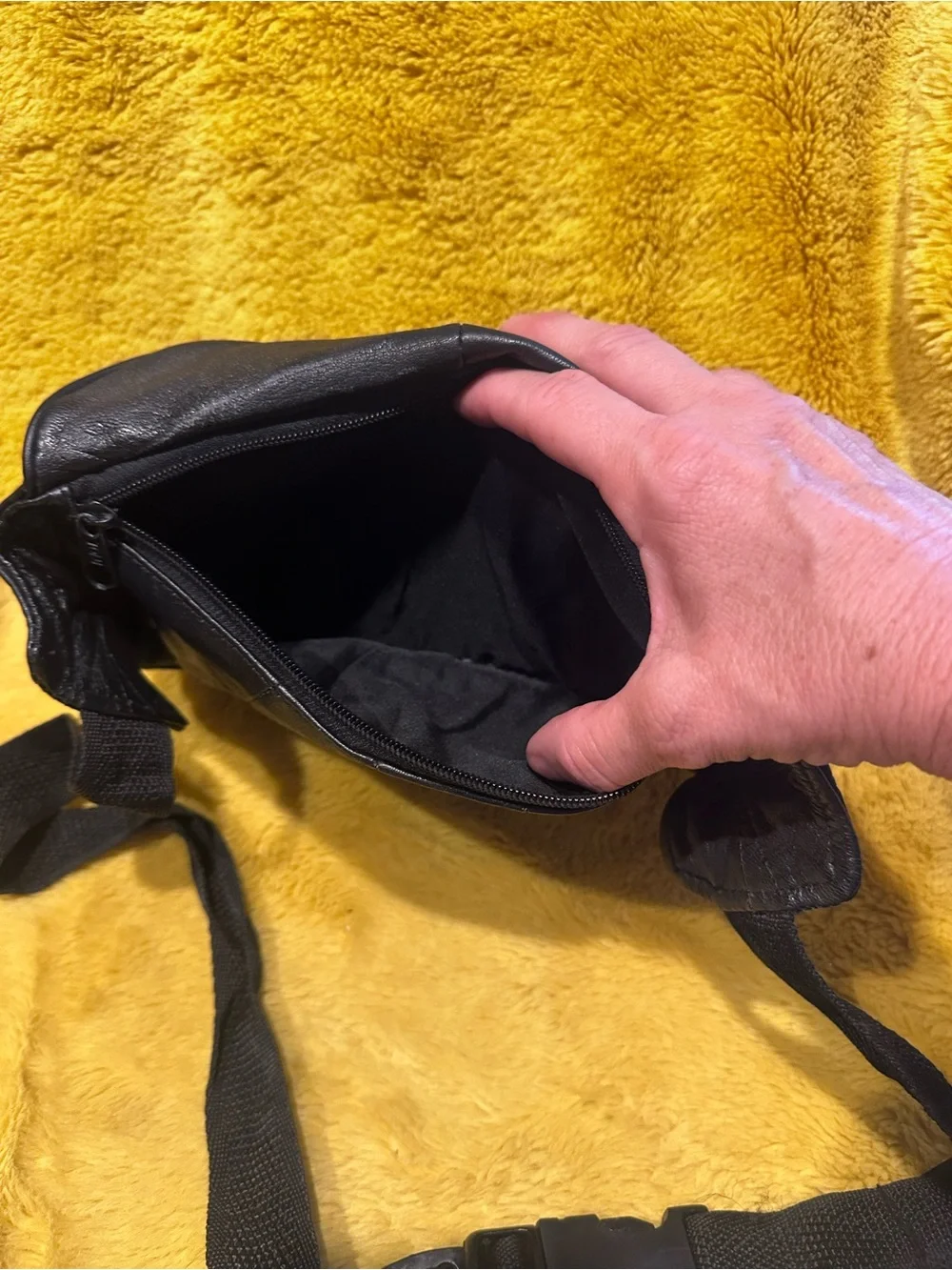 Toni Genuine Leather Fanny Pack Waist Bag Multi Pockets Black Retro Adjustable